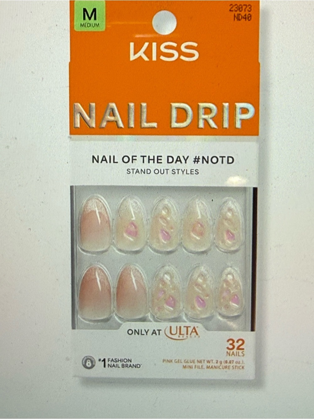 Kiss Sheer Pink & Iridescent Heart Press-On Nails- Happy Grove light pink glossy
